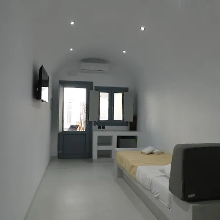 Caldera Center Hotel 4*